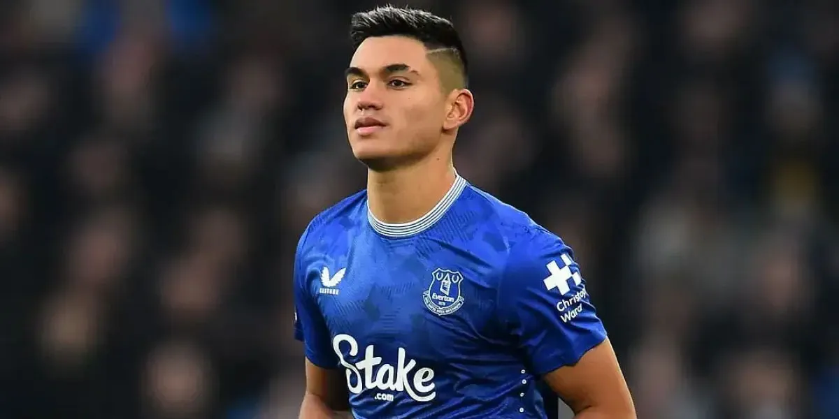 Everton Resmi Merekrut Carlos Alcaraz Secara Permanen dari Flamengo