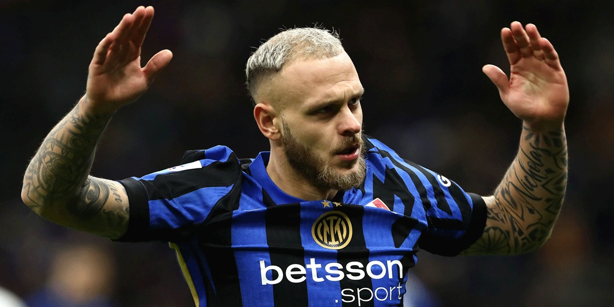 Satu Telepon Gagalkan Misi Transfer Manchester United